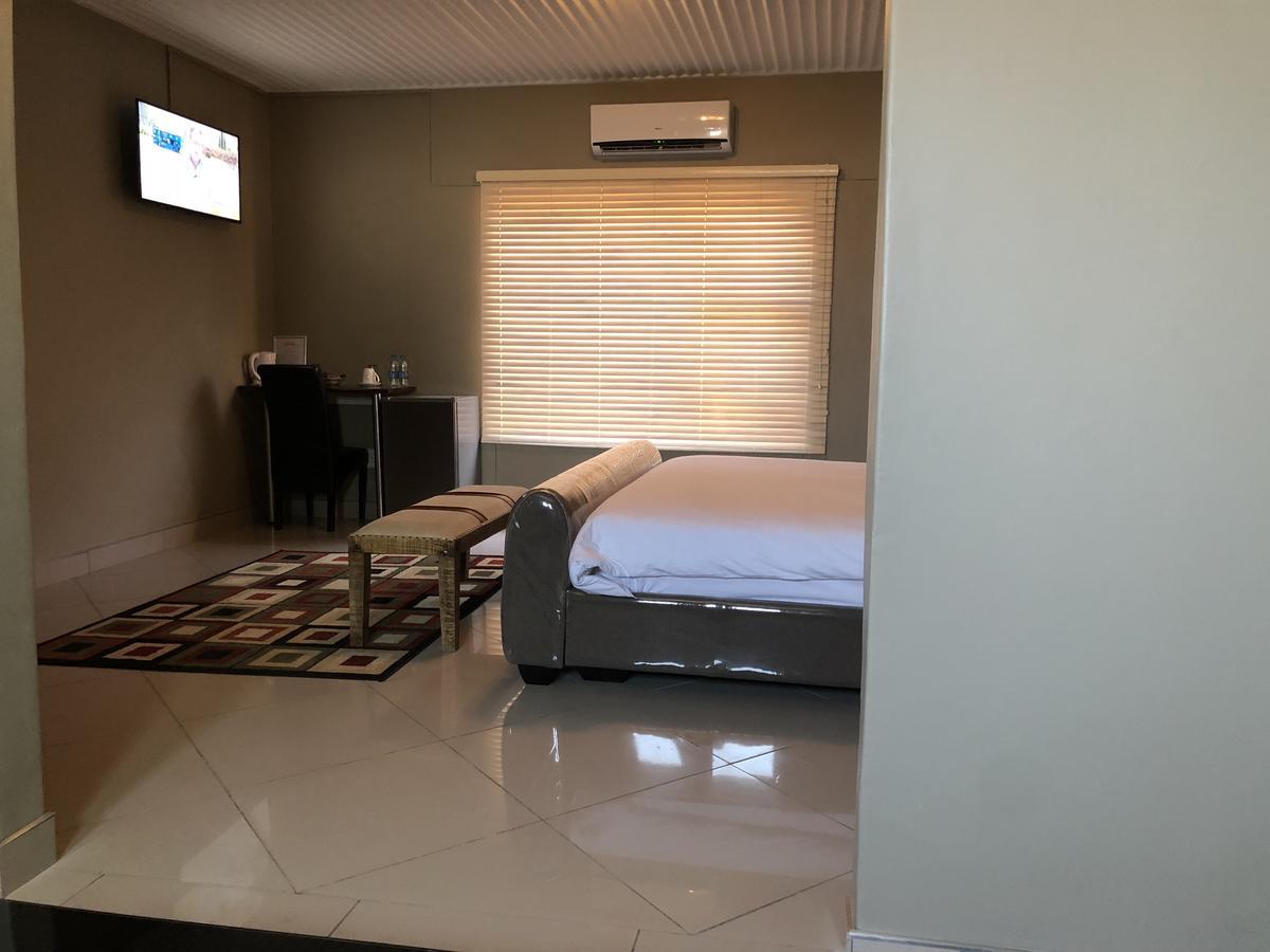 City Lodge Etosha Omuthiya 外观 照片
